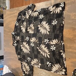 mens puritan Hawaiian button up short sleeve shirt